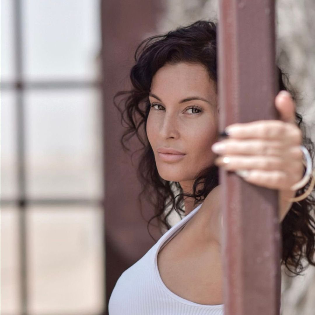 review-tcm-yoga-jennifer-raye-petra
